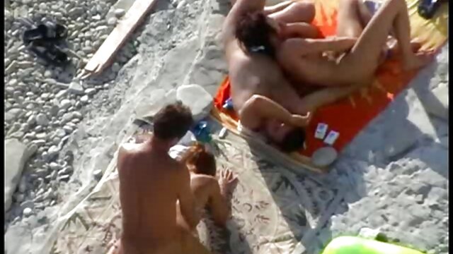 खूबसूरत लड़कियों इंग्लिश मूवी सेक्सी ने पहली बार blowjob की कोशिश की