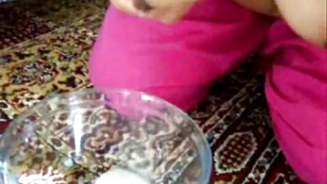 रेडहेड छात्रा हस्तमैथुन करती सेक्सी इंग्लिश सेक्सी मूवी है